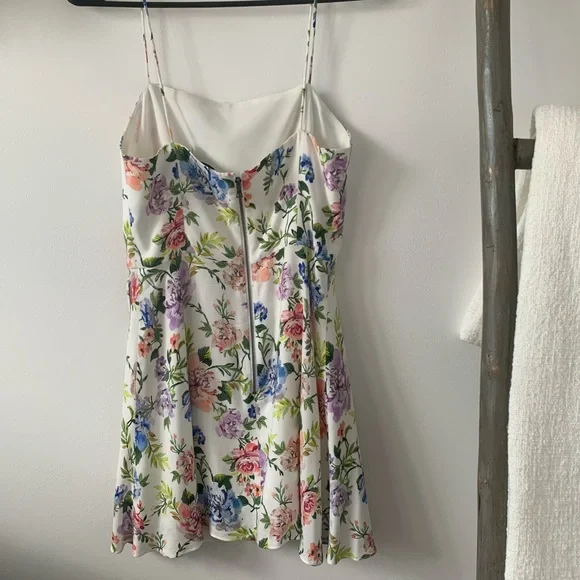 Alice and Olivia Trixie Floral Mini Dress - Picture 6 of 9